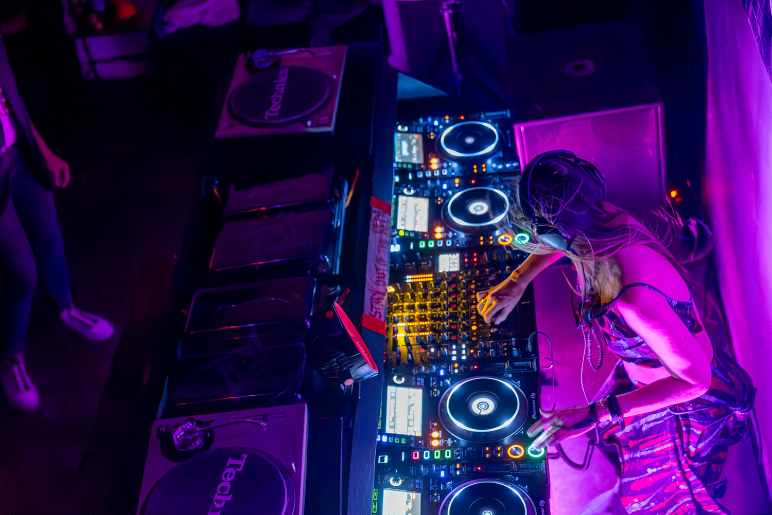 Female DJs photo 4